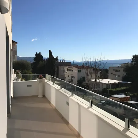 Luxury With Sea View Split